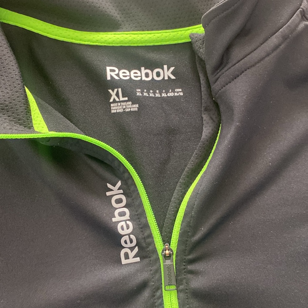 Men’s Reebok Quarterzip - Picture 2 of 4